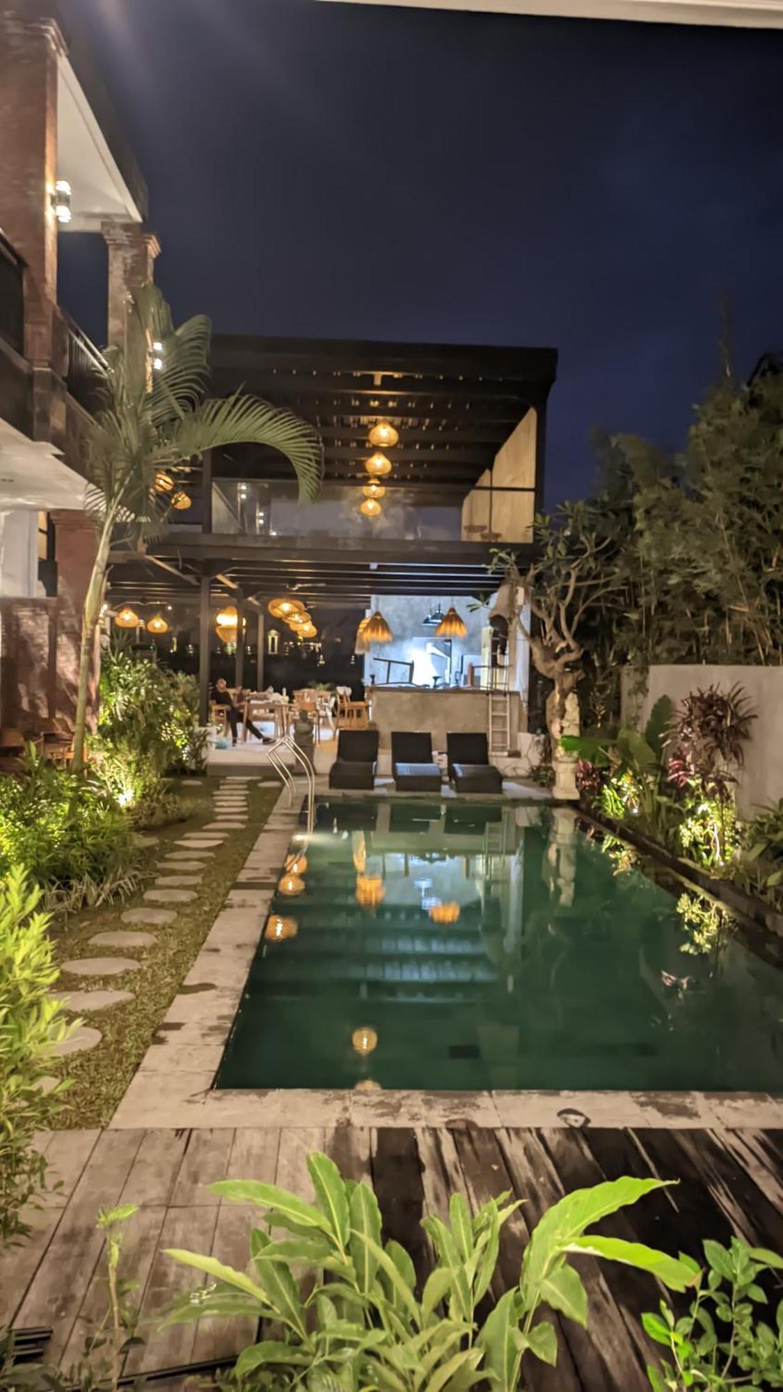 Sujiwa Ubud Hotel & Villa Kültér fotó